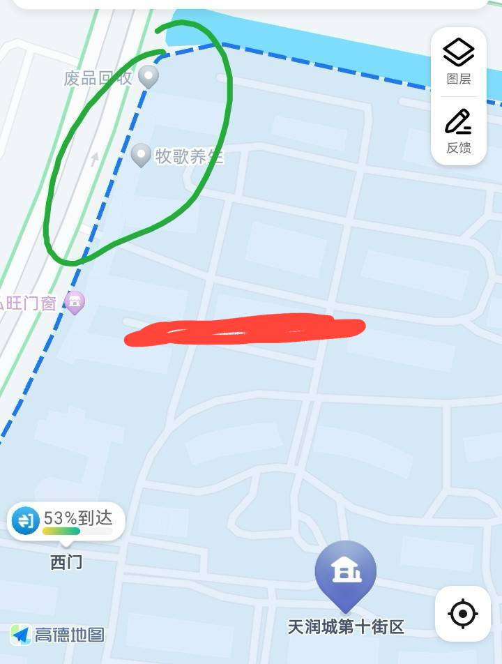 路过天润城，发现这边路边有好多